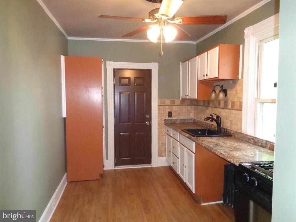 2908 Grindon Avenue - Photo 8