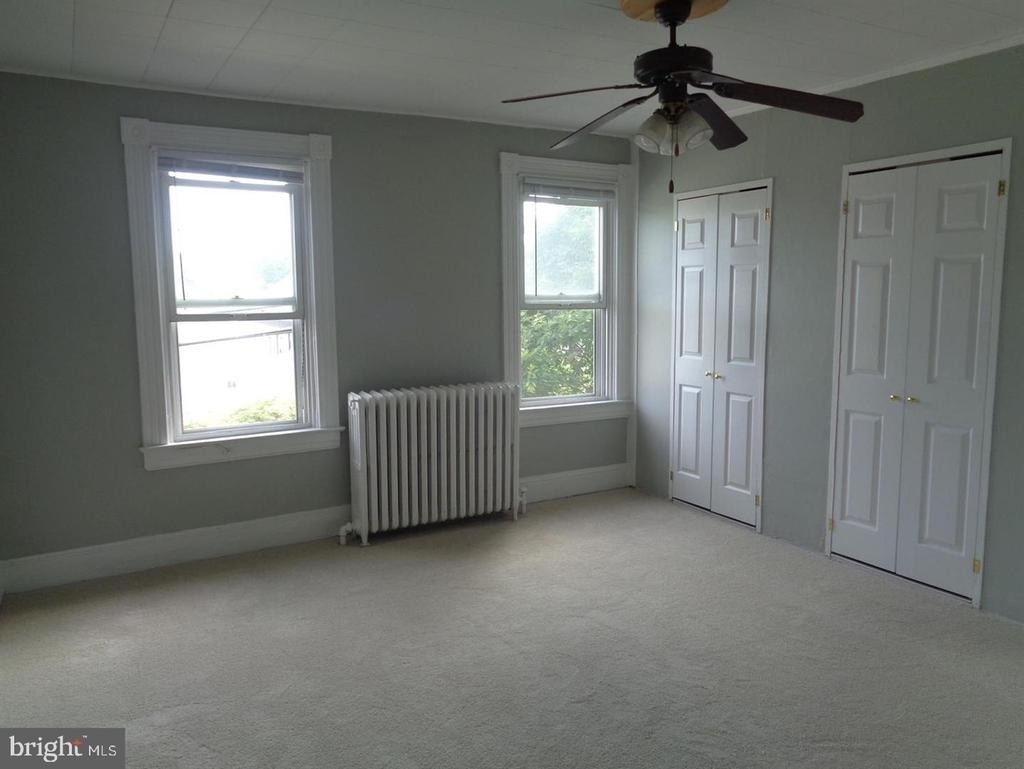2908 Grindon Avenue - Photo 3