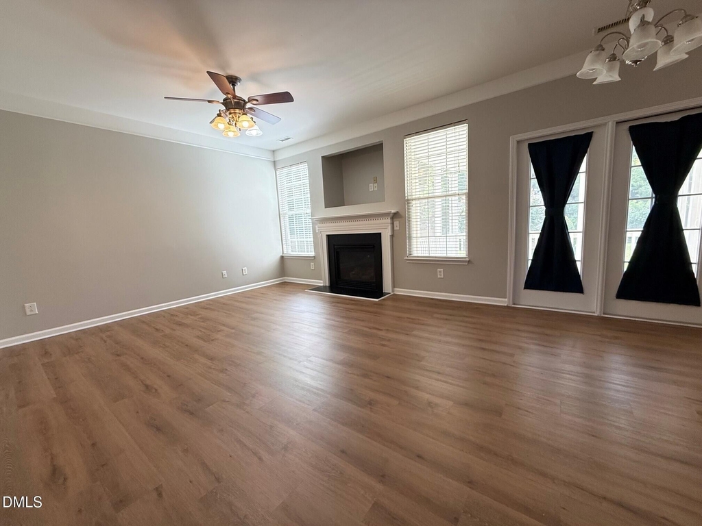 420 Cline Falls Drive - Photo 4