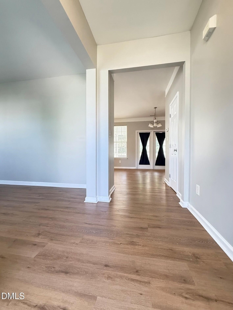 420 Cline Falls Drive - Photo 2