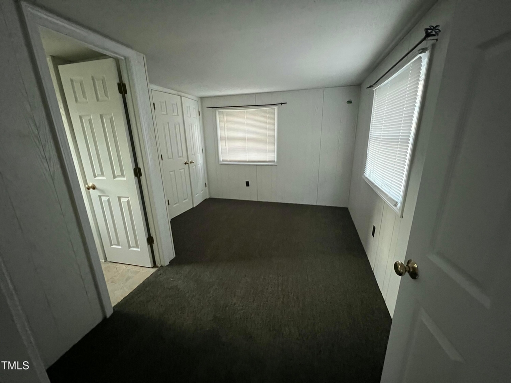 1638 Lickskillet Road - Photo 5