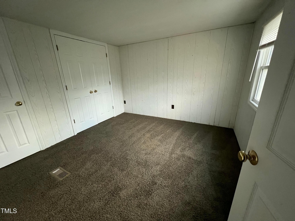 1638 Lickskillet Road - Photo 8