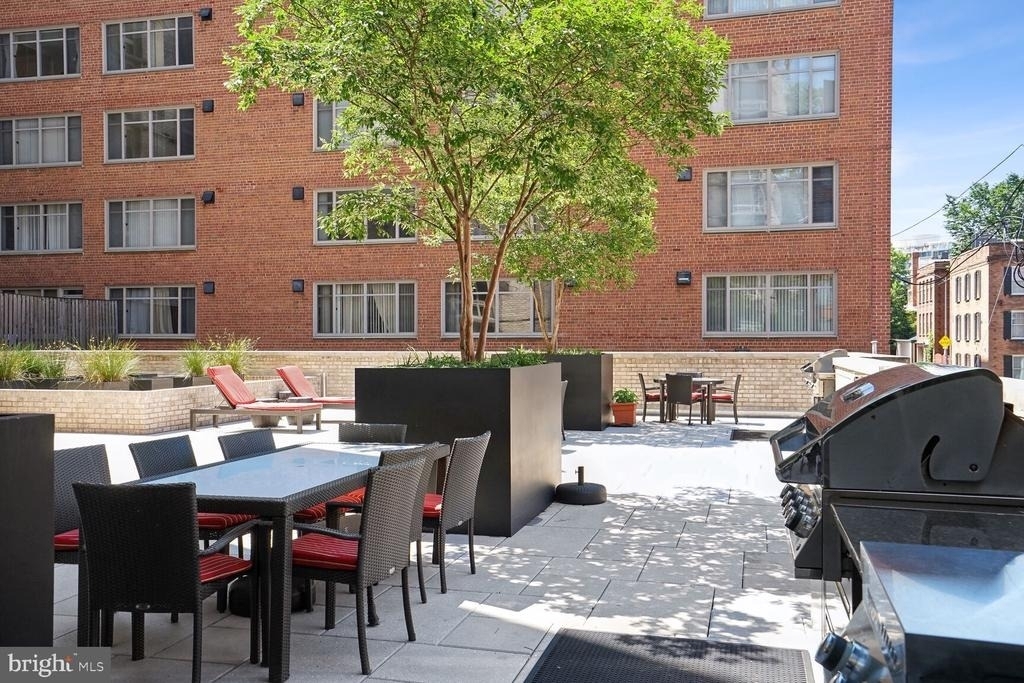 940 25th Street Nw - Photo 15