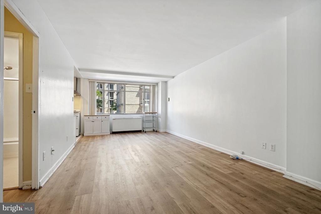 940 25th Street Nw - Photo 3