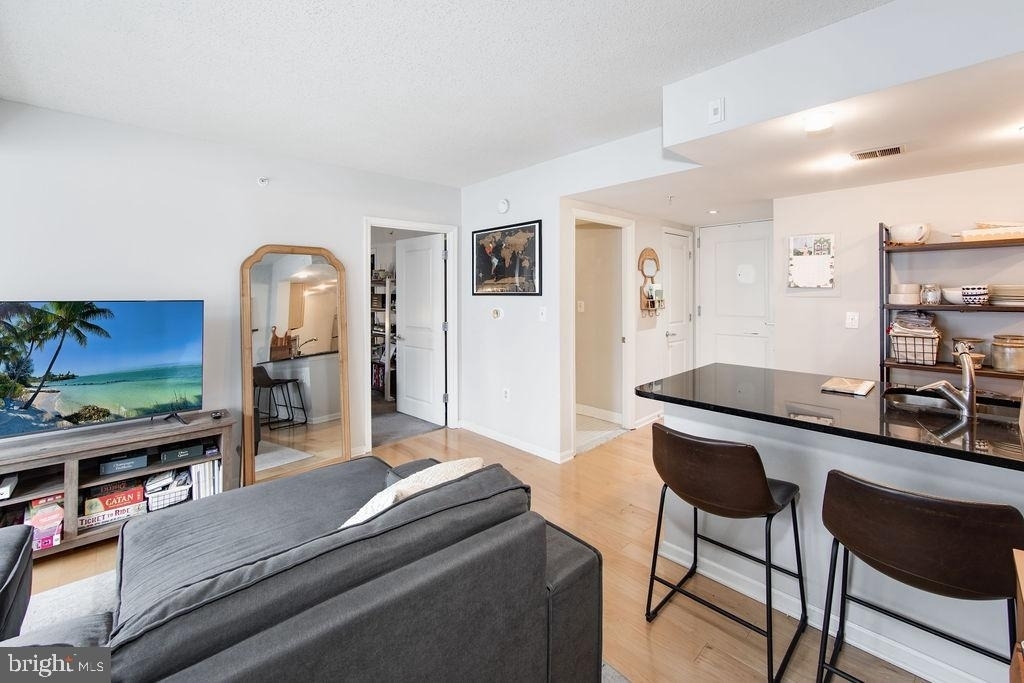 1225 13th Street Nw - Photo 3