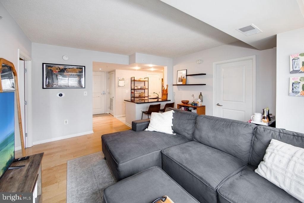 1225 13th Street Nw - Photo 4