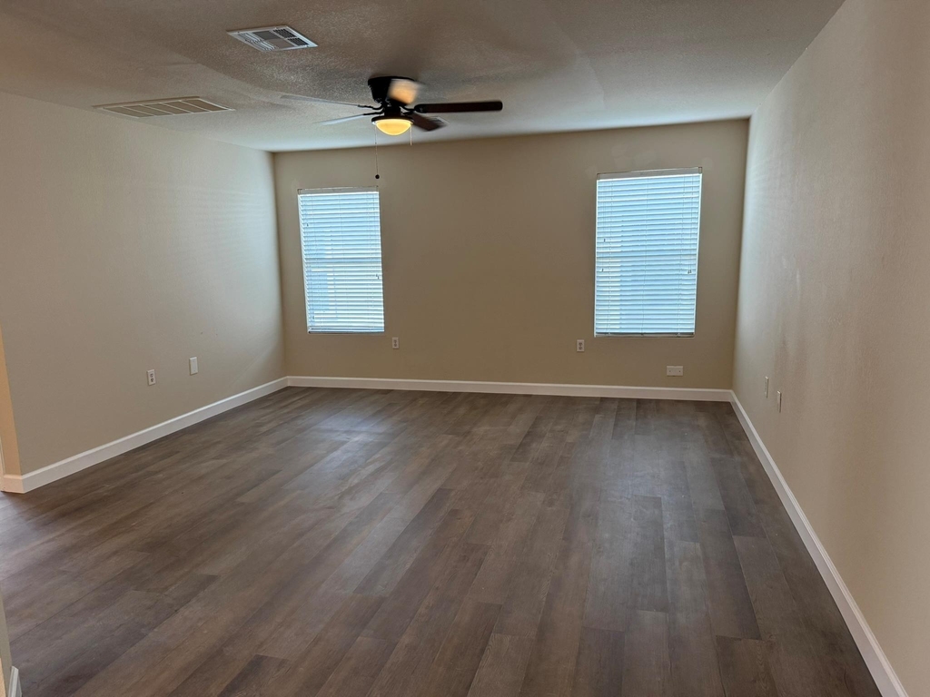 1608 Anise Dr - Photo 8