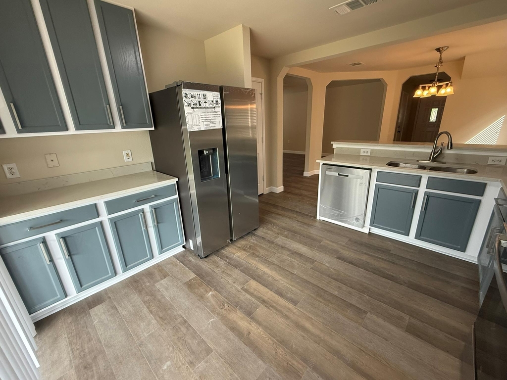 1608 Anise Dr - Photo 6