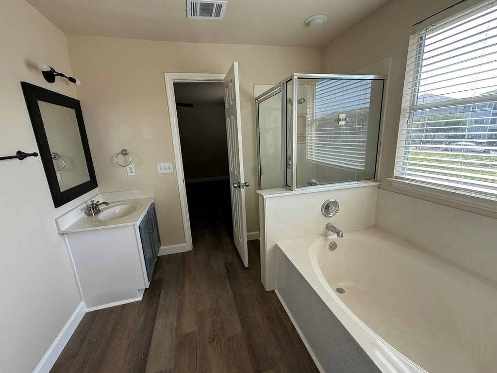 1608 Anise Dr - Photo 9