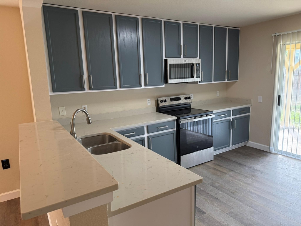 1608 Anise Dr - Photo 1