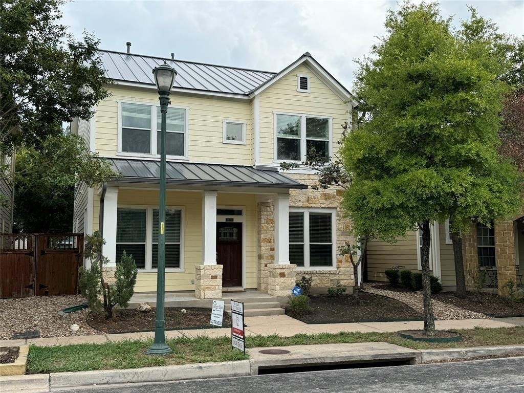 1925 Zach Scott St - Photo 0