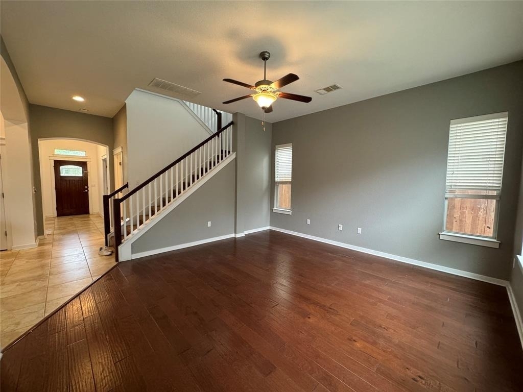 1925 Zach Scott St - Photo 8