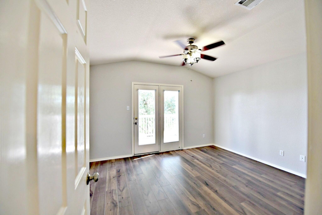 104 Mertz Ln - Photo 12