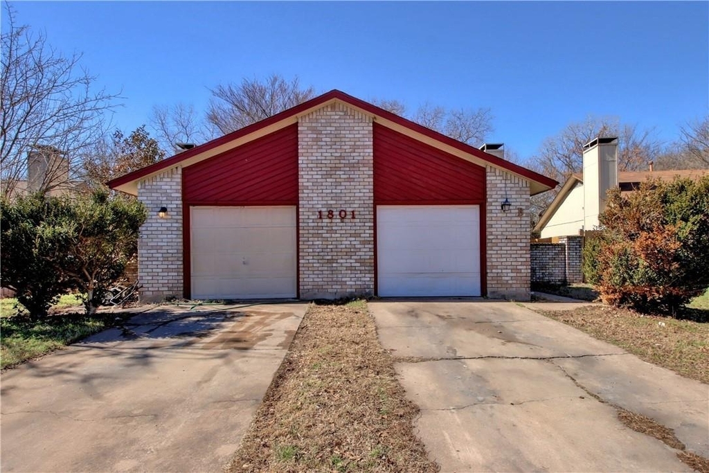 1801 Mearns Meadow Blvd - Photo 0