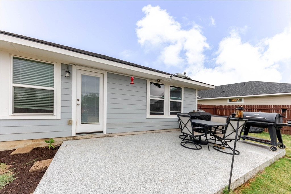 303 Schuyerville Dr - Photo 27