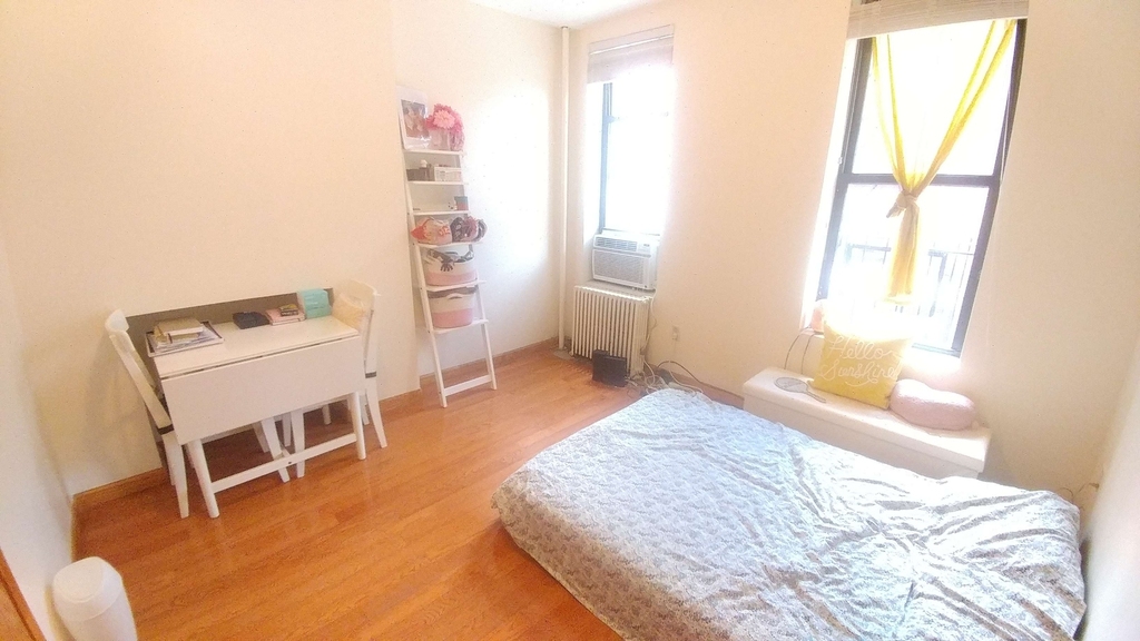 146 East Broadway - Photo 12