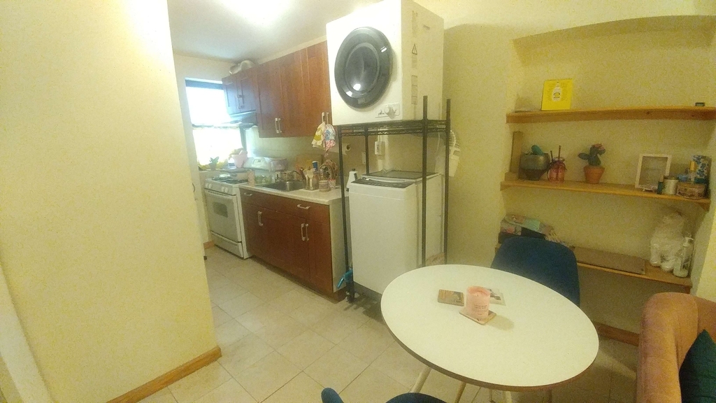146 East Broadway - Photo 9