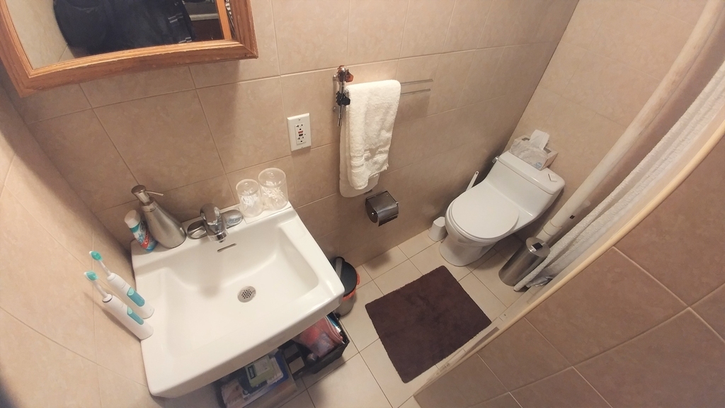 146 East Broadway - Photo 6