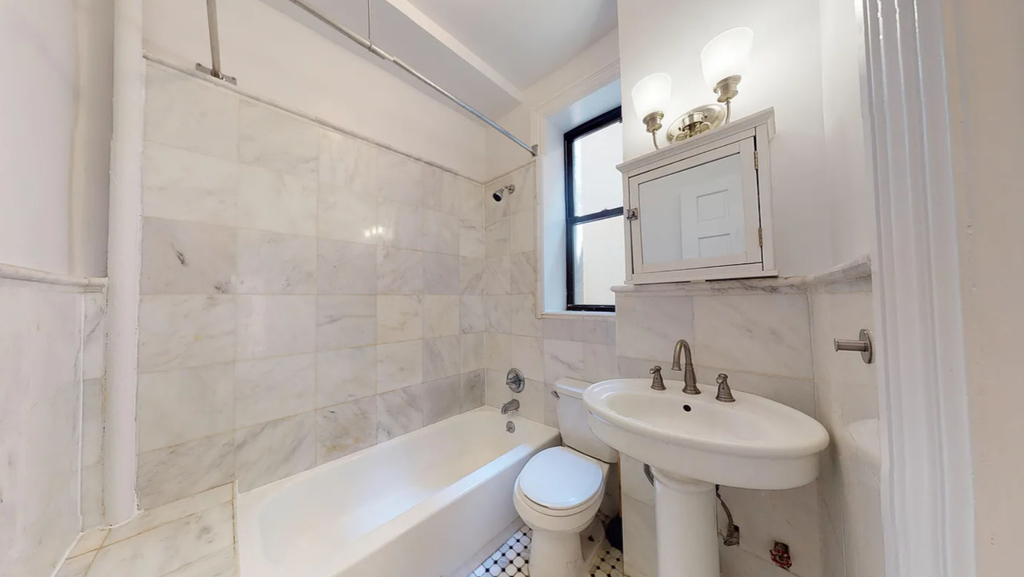 West 84th Street - Photo 3