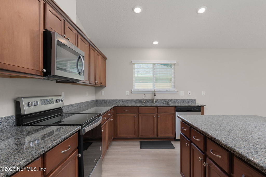 5132 Oak Bend Avenue - Photo 8