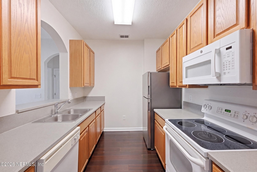 7801 Point Meadows Drive - Photo 2