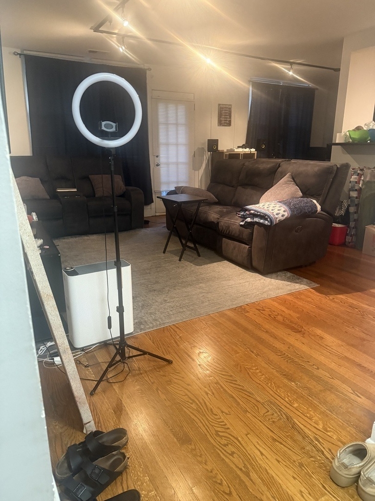2501 W Touhy Avenue - Photo 3