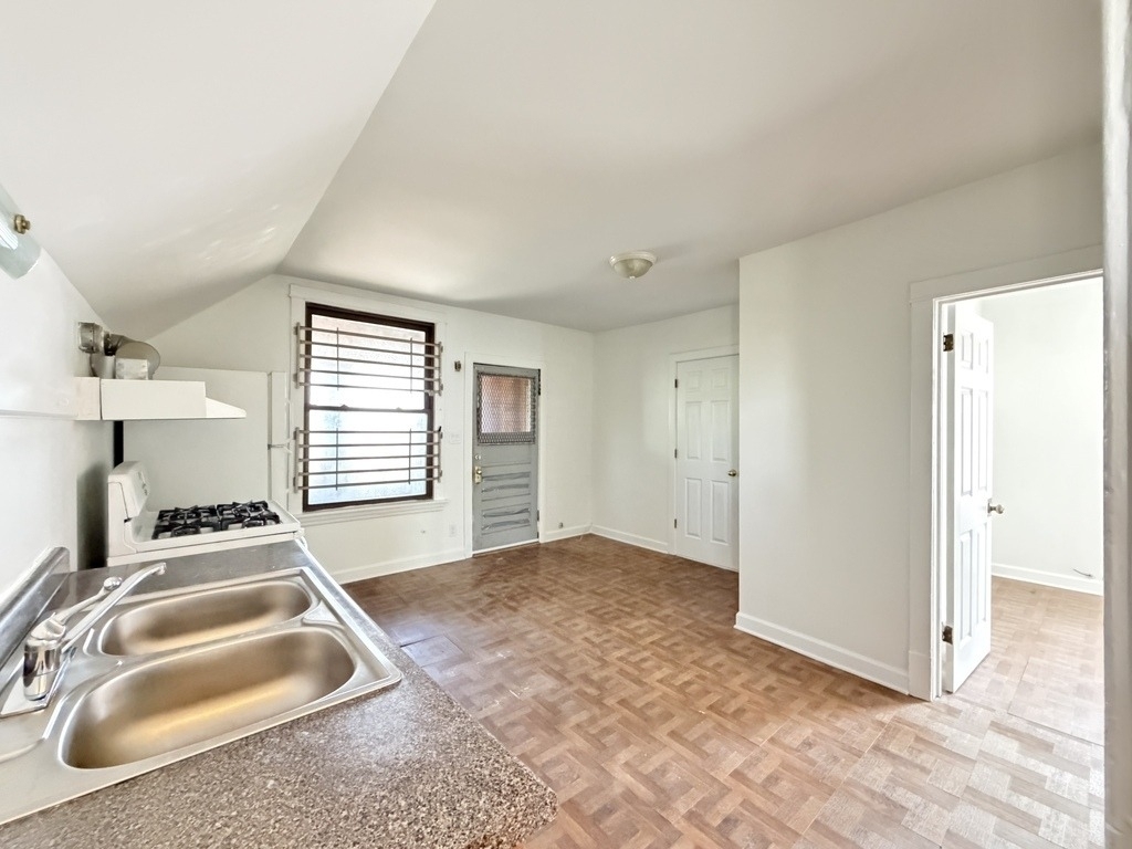 1609 N Mcvicker Street - Photo 5