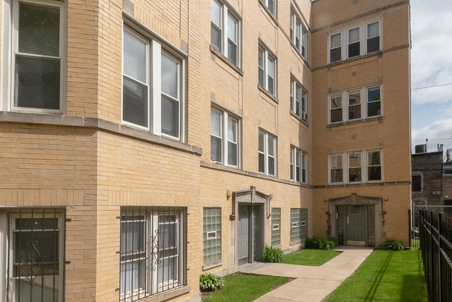 1933 W Crystal Street - Photo 0