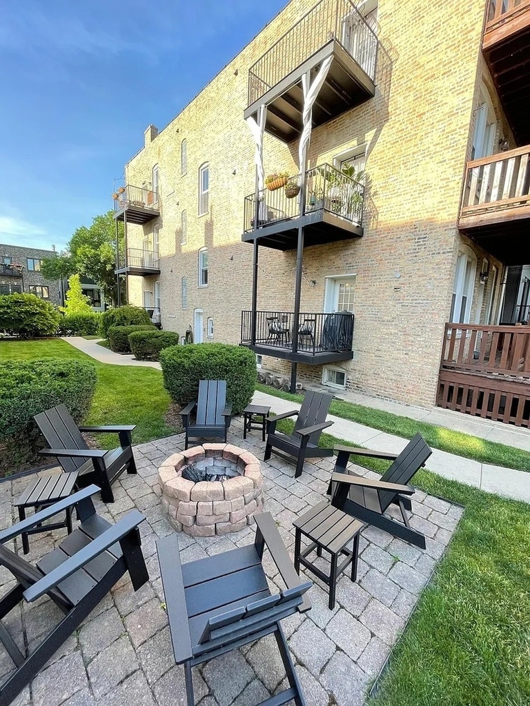 2025 W Erie Street - Photo 13