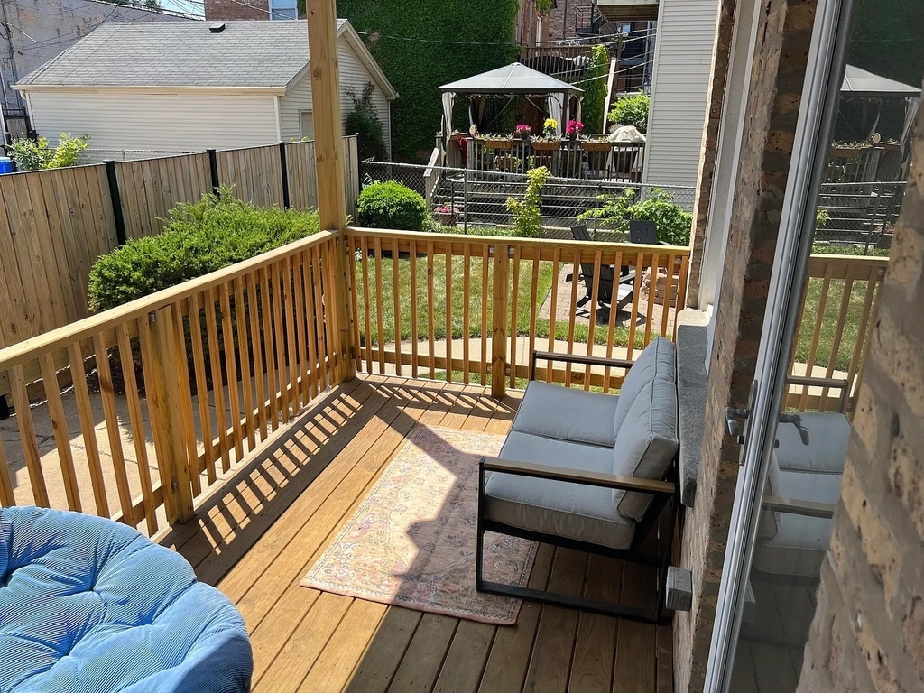 2025 W Erie Street - Photo 10