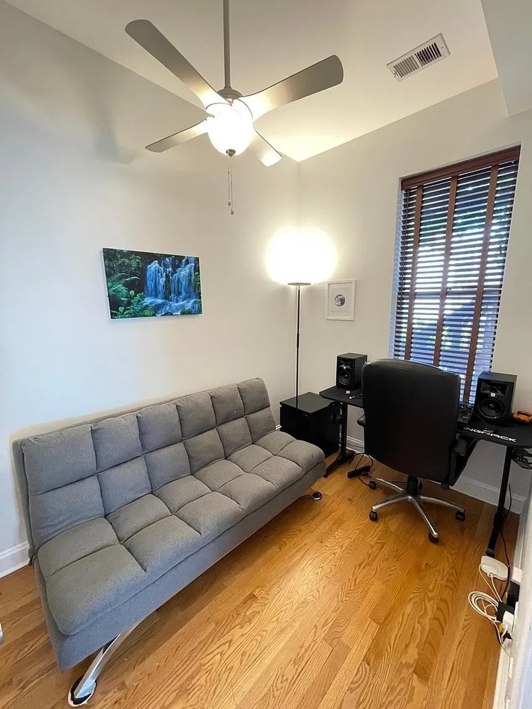 2025 W Erie Street - Photo 6