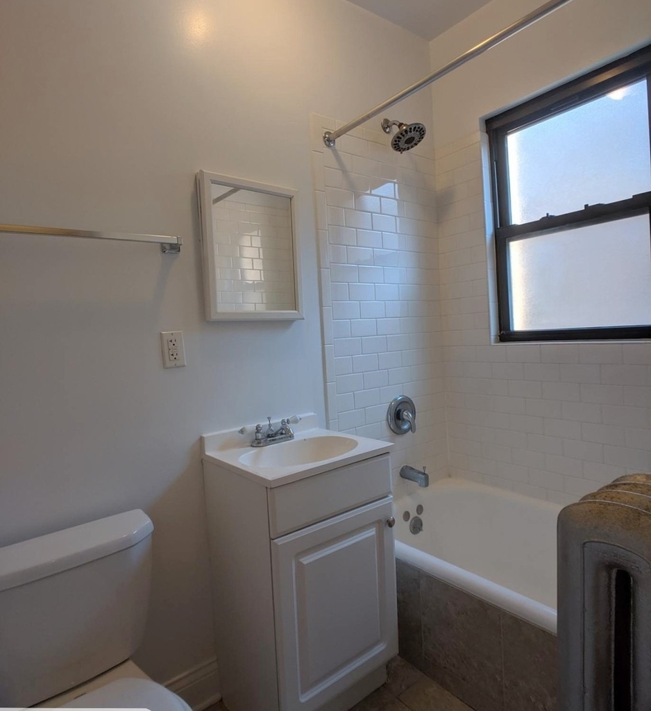 2615 N Spaulding Avenue - Photo 10