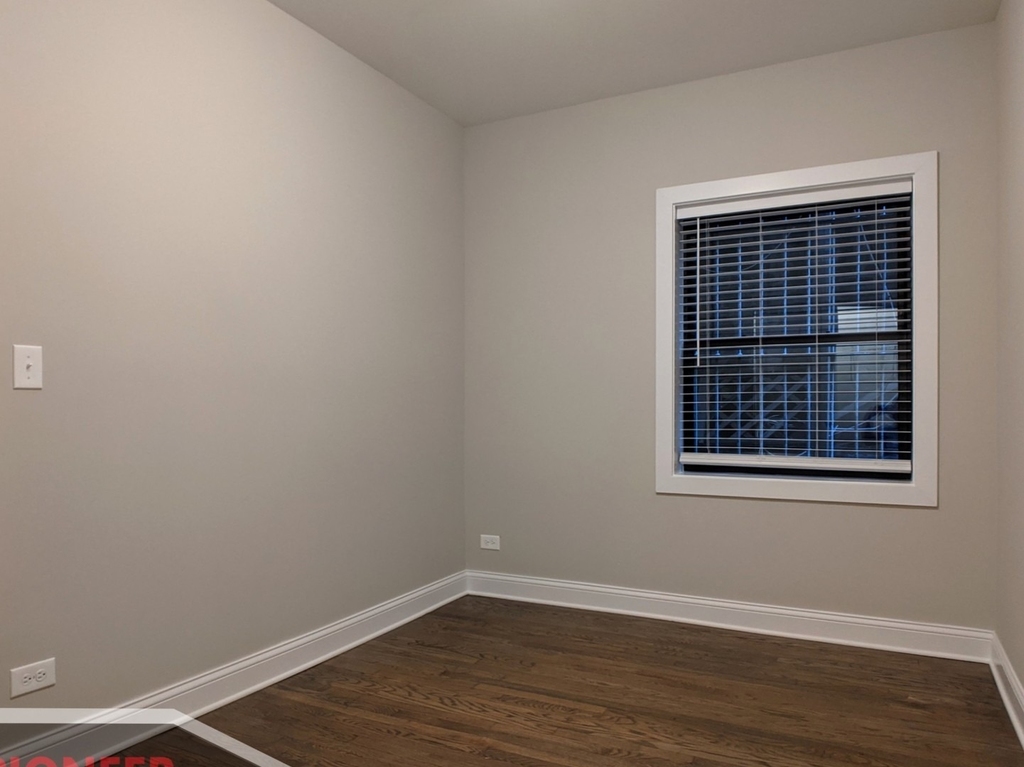 3407 W Fullerton Avenue - Photo 8