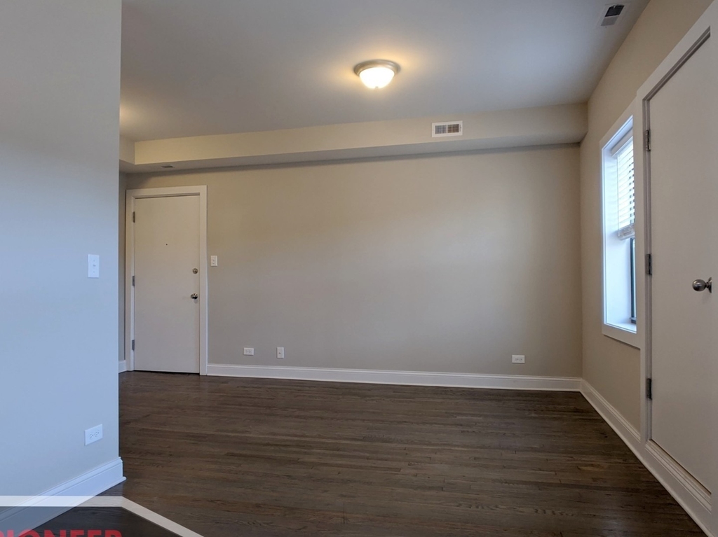 3407 W Fullerton Avenue - Photo 5