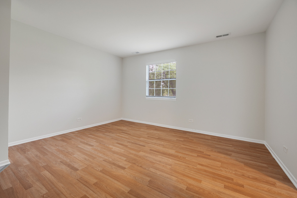 546 E Shag Bark Lane - Photo 3