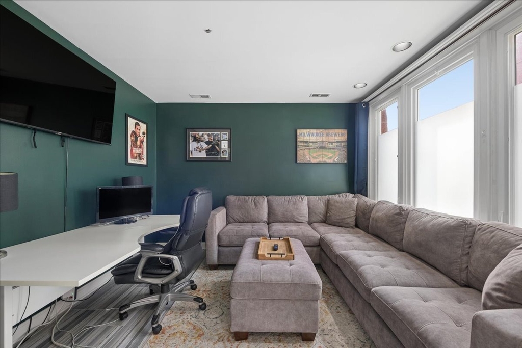 235 S Marion Street - Photo 4