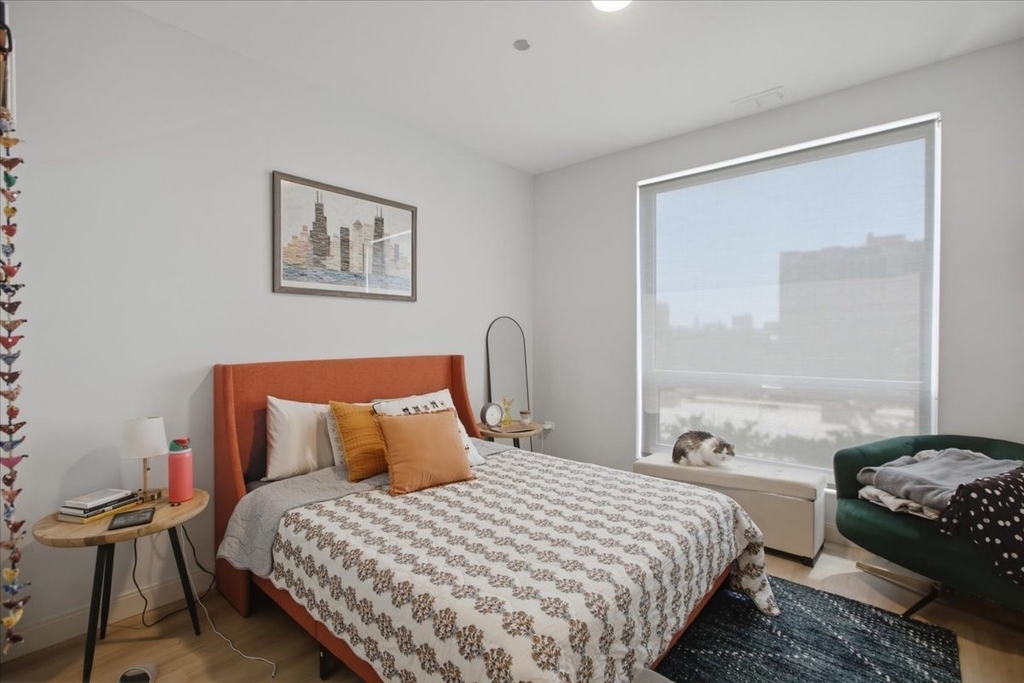 948 W Sunnyside Avenue - Photo 6