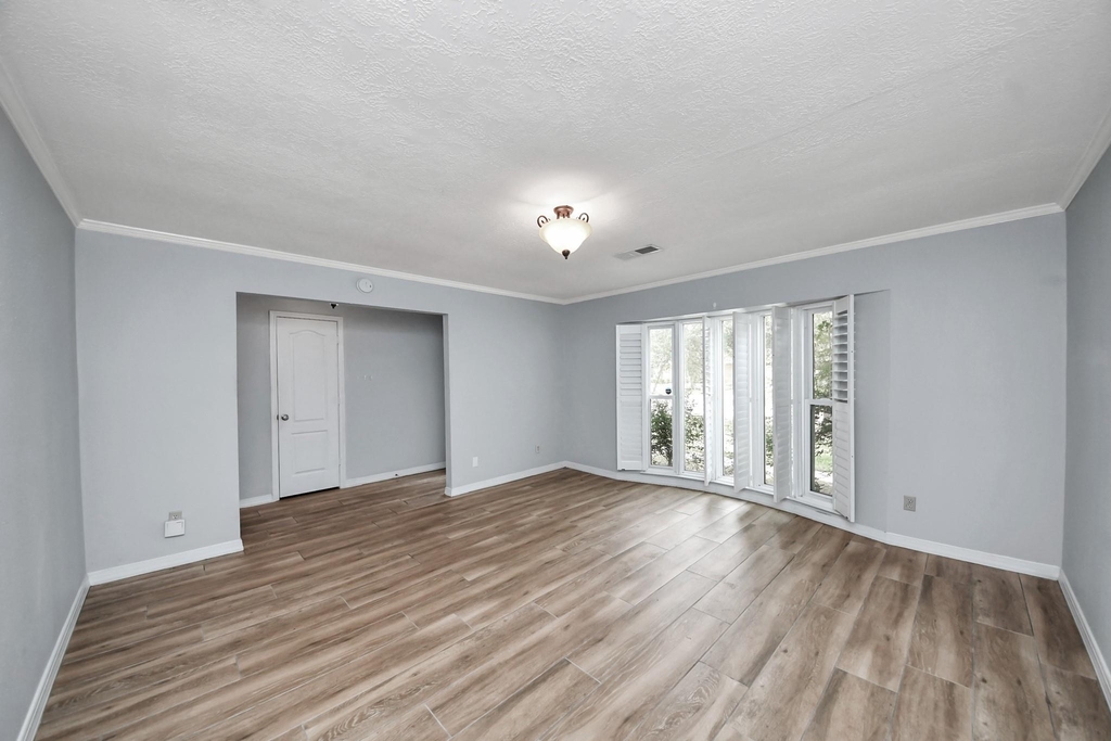 5954 Beaudry Drive - Photo 5