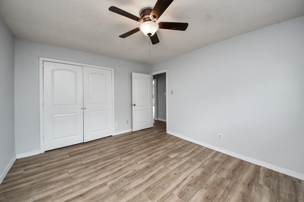 5954 Beaudry Drive - Photo 23