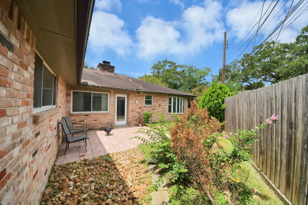 5954 Beaudry Drive - Photo 36