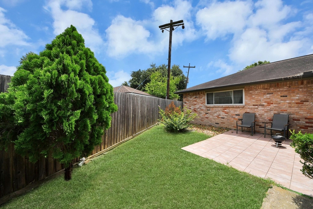 5954 Beaudry Drive - Photo 35