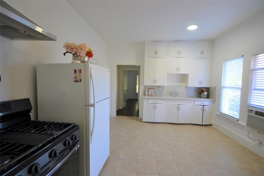 1517 Bonnie Brae Street - Photo 17