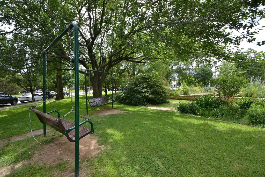 1517 Bonnie Brae Street - Photo 35