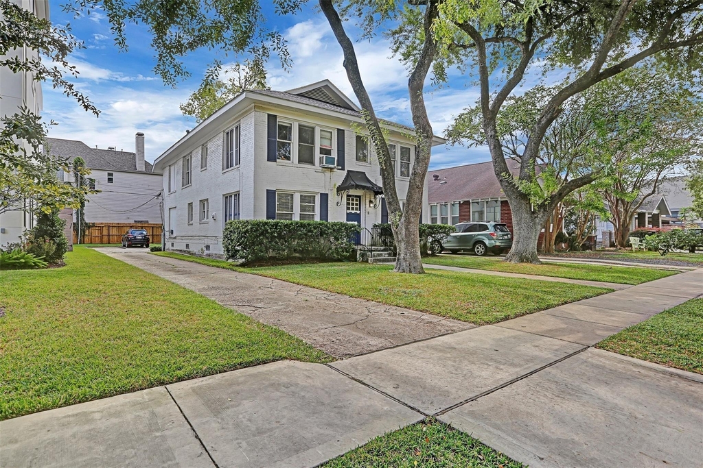 1517 Bonnie Brae Street - Photo 2