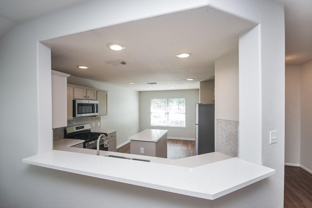 6035 Indian Creek - Photo 6