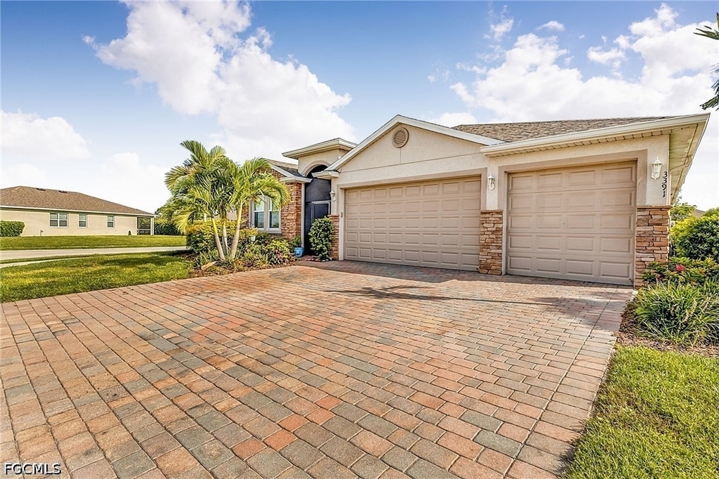3391 Acapulco Circle - Photo 1