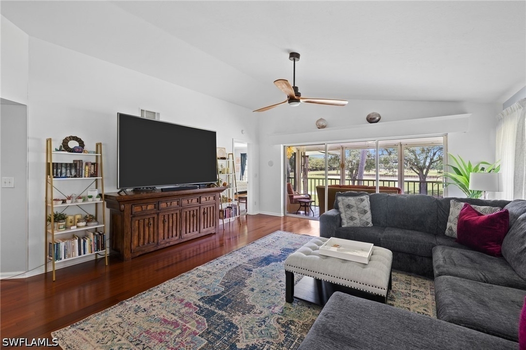 6290 Bellerive Avenue - Photo 3
