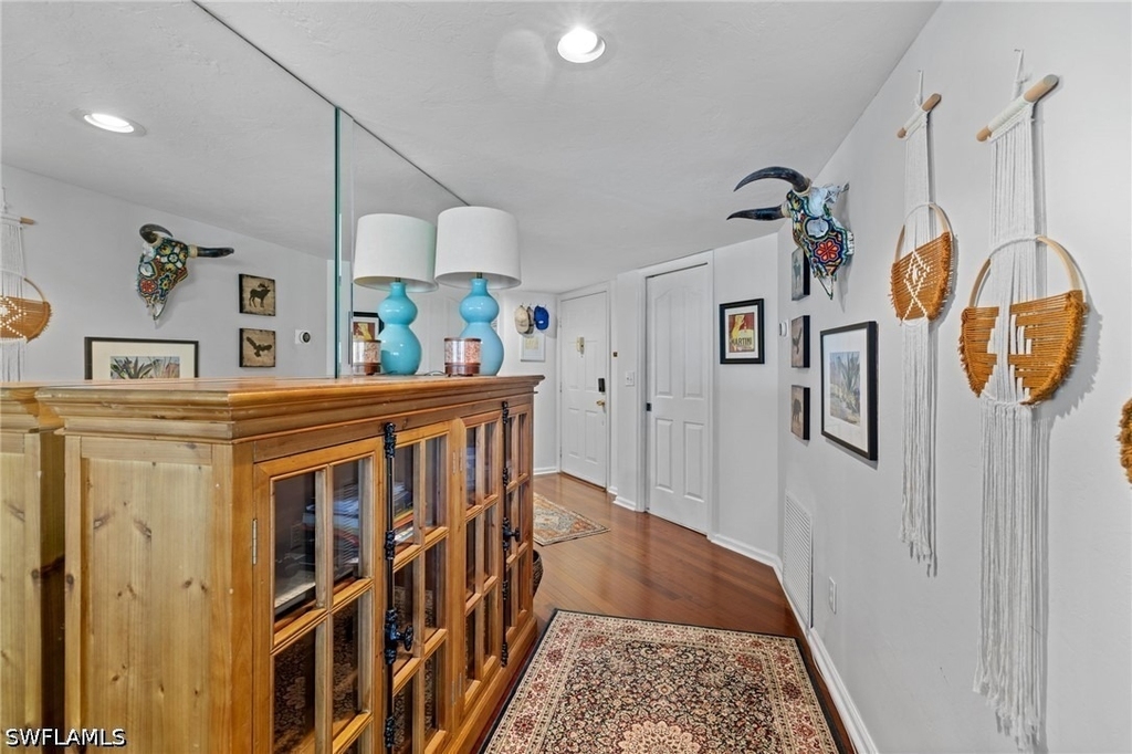 6290 Bellerive Avenue - Photo 21