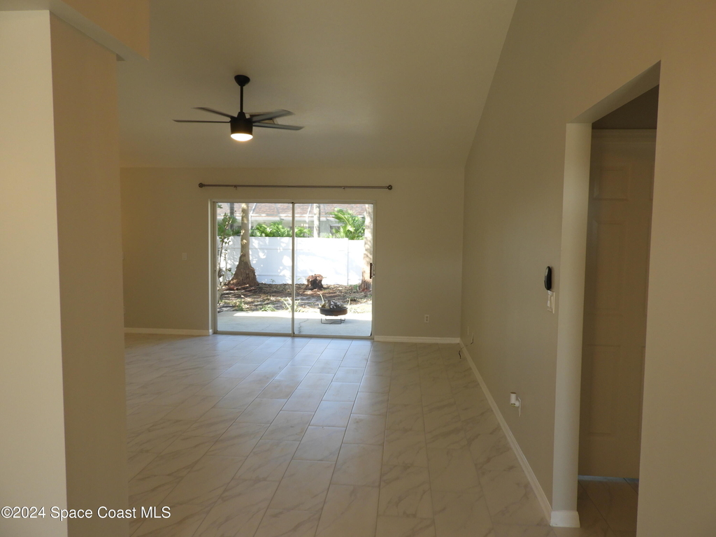 4825 47th Court - Photo 2