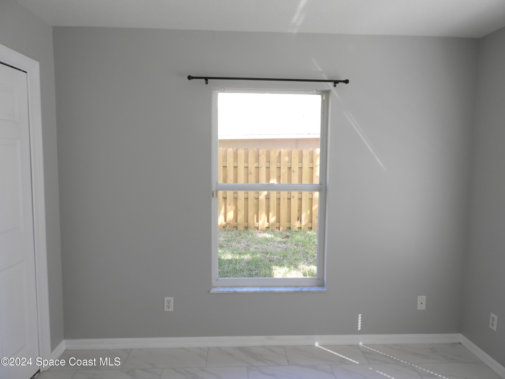 4825 47th Court - Photo 13